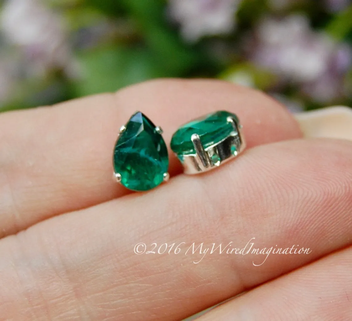 2 Pcs Vintage West German Crystal, Flawed Emerald Green, Transparent 10x7mm