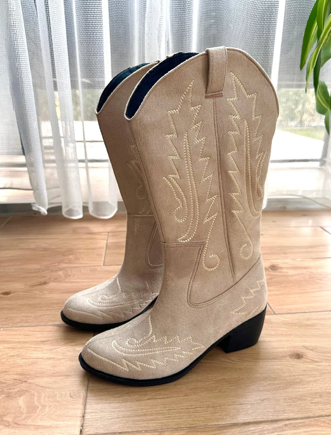 BOYERO BEIGE COWBOY BOOTS