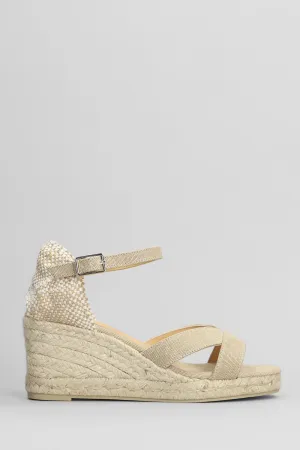 Bruna-6-002 Wedges in beige canvas