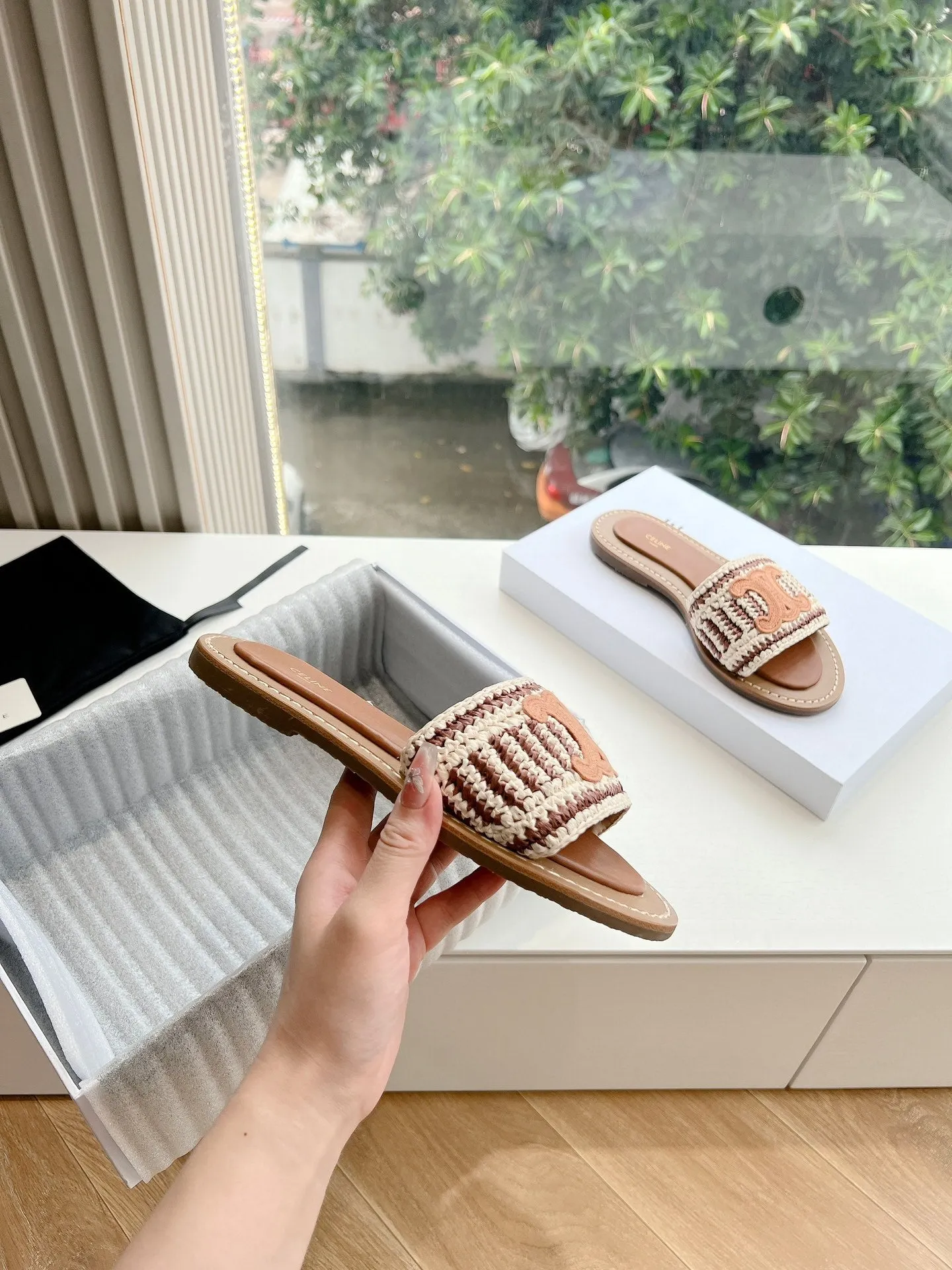 CE new spring and summer slippers
