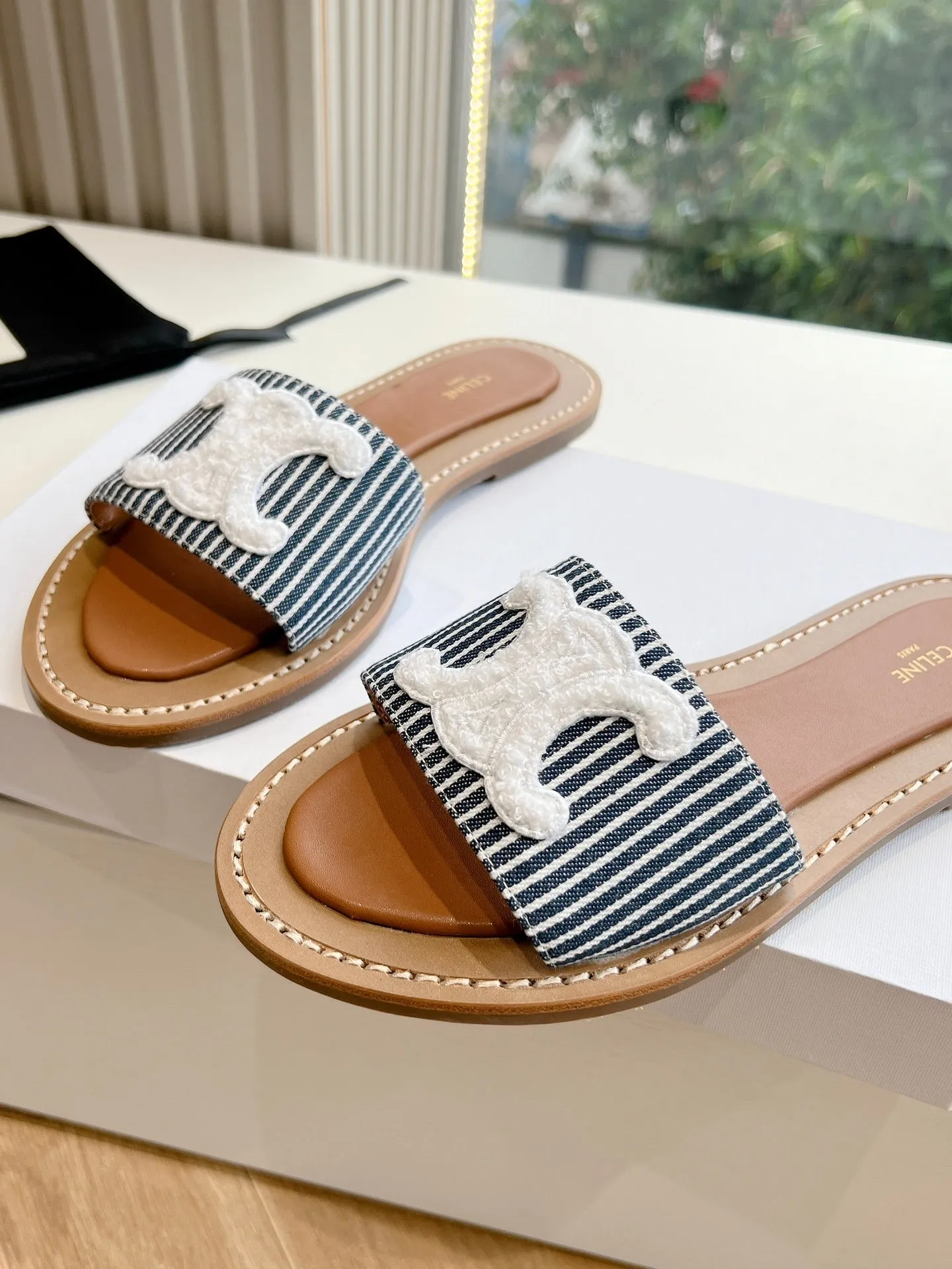 CE new spring and summer slippers