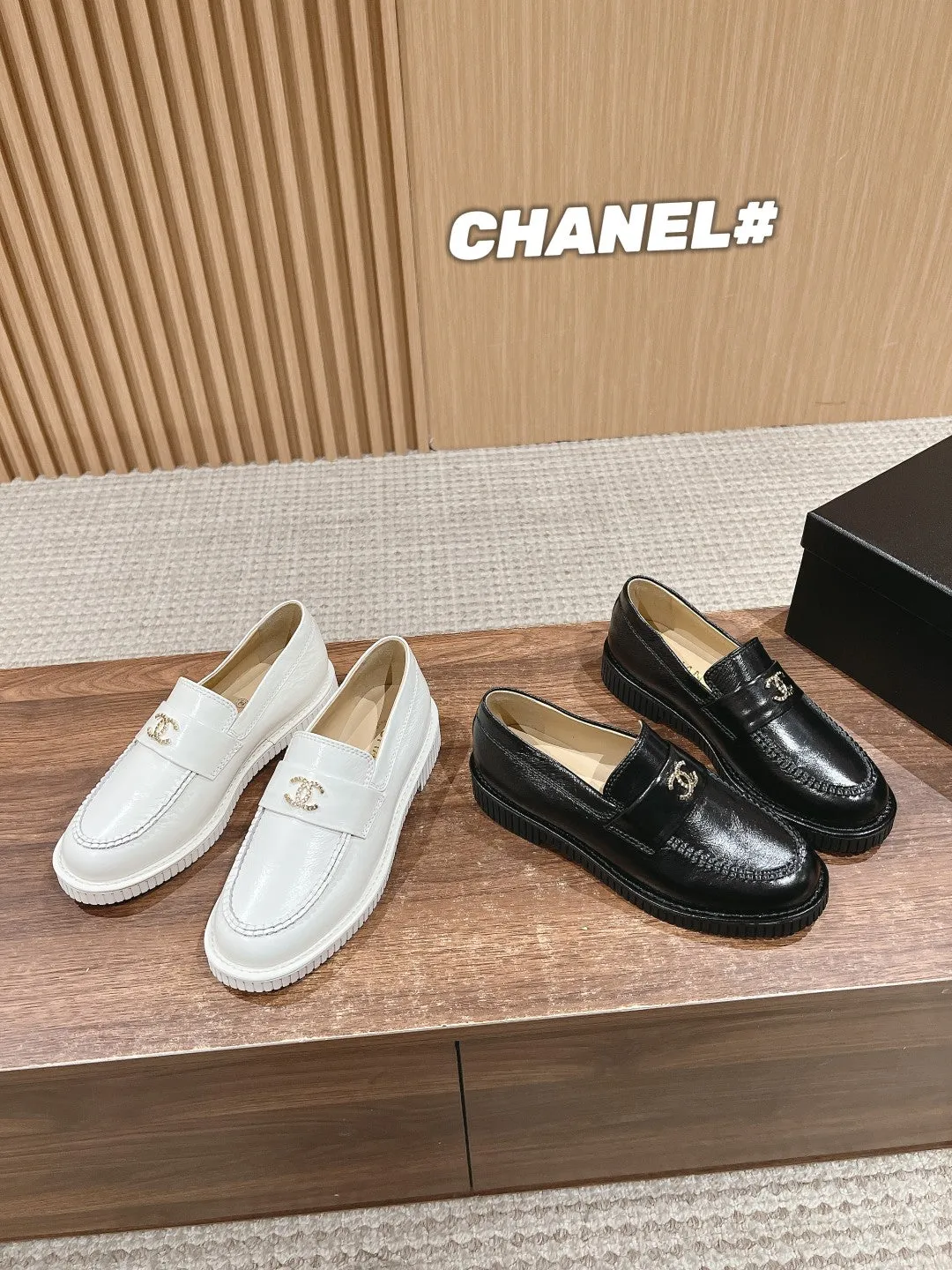 CH  𝟮𝟬𝟮𝟱/𝐬𝐬 new loafers