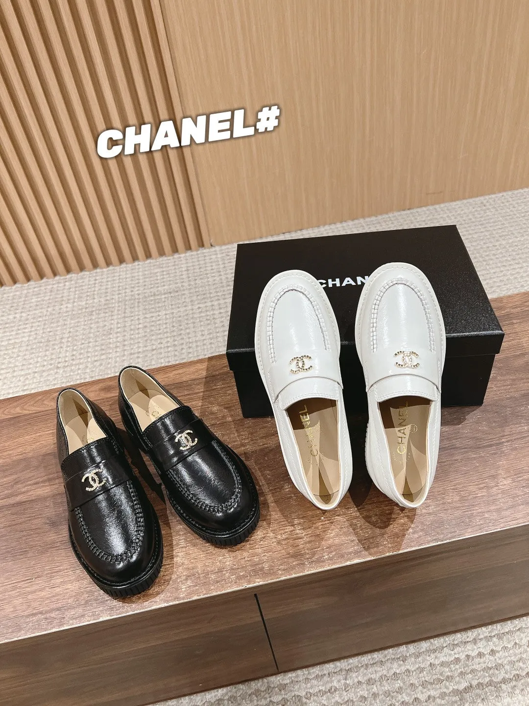 CH  𝟮𝟬𝟮𝟱/𝐬𝐬 new loafers