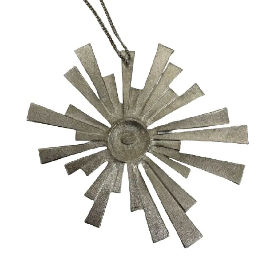 Chanel Excellent CC Comète Pendant 2005 Palladium Plated Strass Necklace