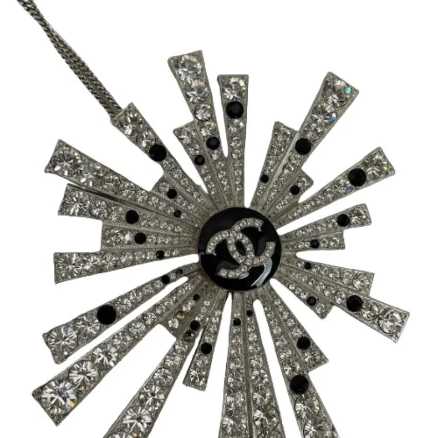 Chanel Excellent CC Comète Pendant 2005 Palladium Plated Strass Necklace