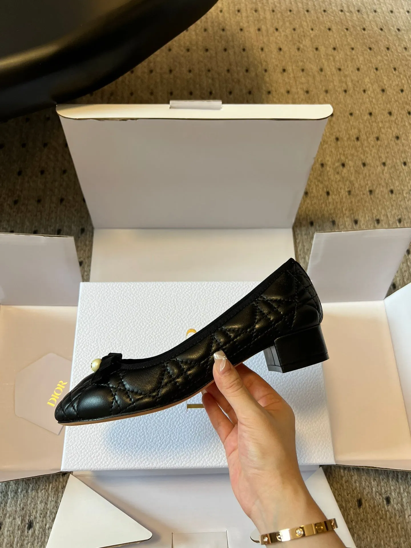 DO  2024 Early Spring Pearl Mary Jane Shoes