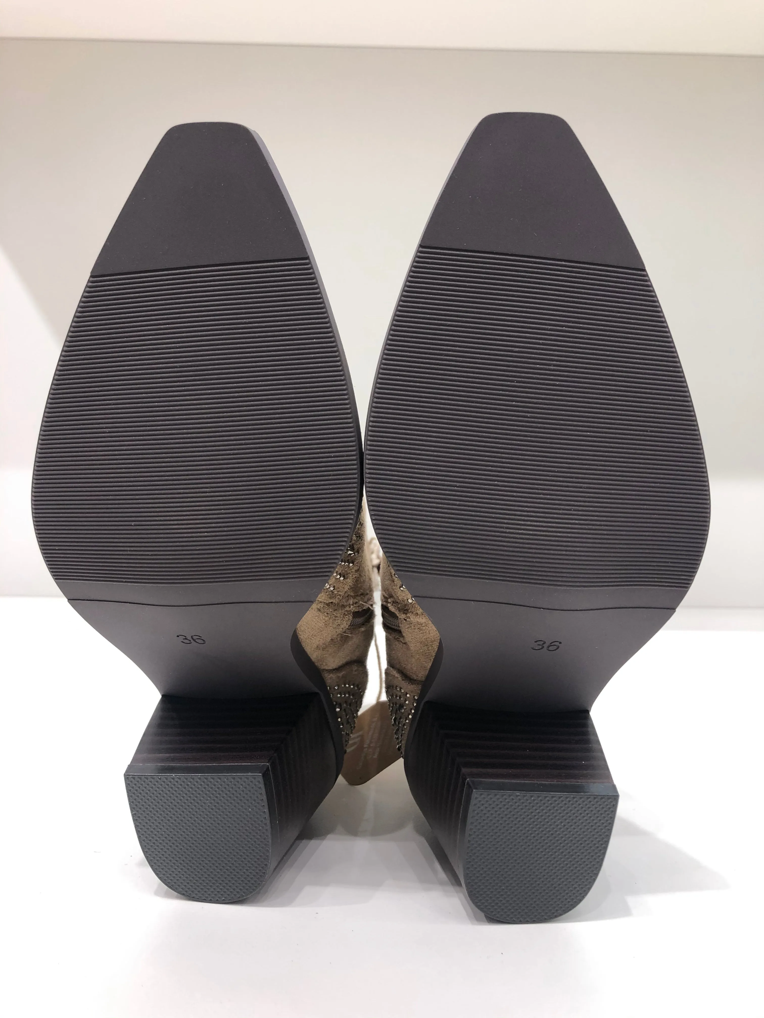 DRB25232 TAUPE