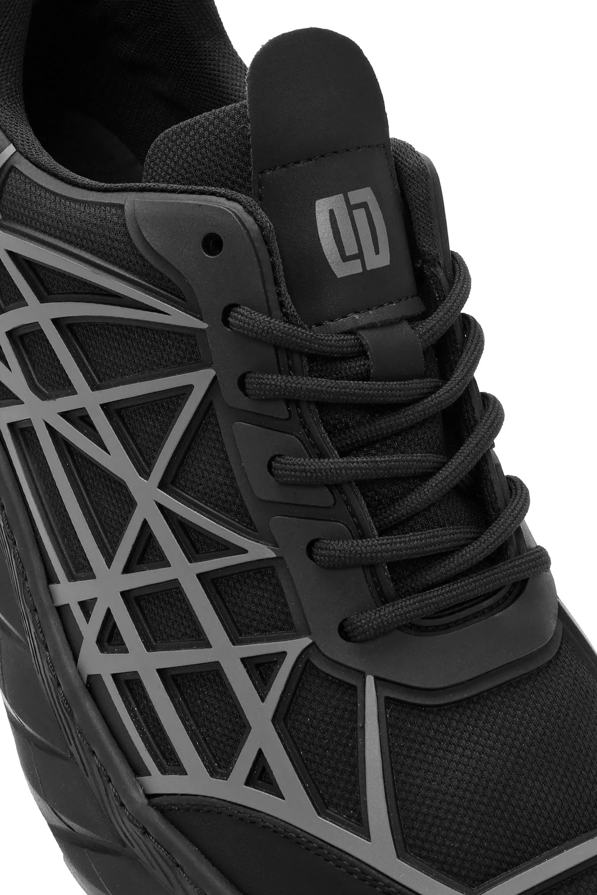 Erkek Siyah Bağcıklı Kalın Tabanlı Kumaş Sneaker