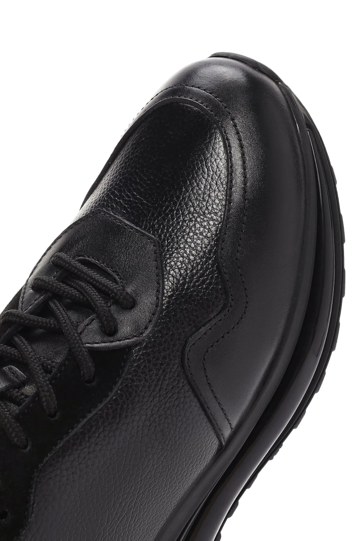 Erkek Siyah Kalın Tabanlı Bağcıklı Deri Casual Sneaker