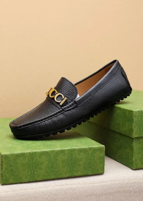 GUCCI || Cara Logo Embellished Textured Calf Leather Loafer For Men - Black