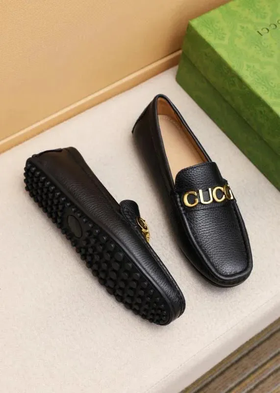 GUCCI || Cara Logo Embellished Textured Calf Leather Loafer For Men - Black