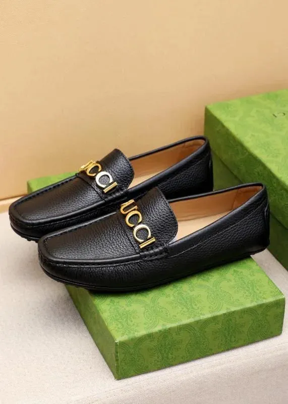 GUCCI || Cara Logo Embellished Textured Calf Leather Loafer For Men - Black