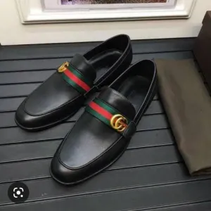 GUCCI || POLYURETHANE MEN CALF LEATHER LOAFER FOR MEN