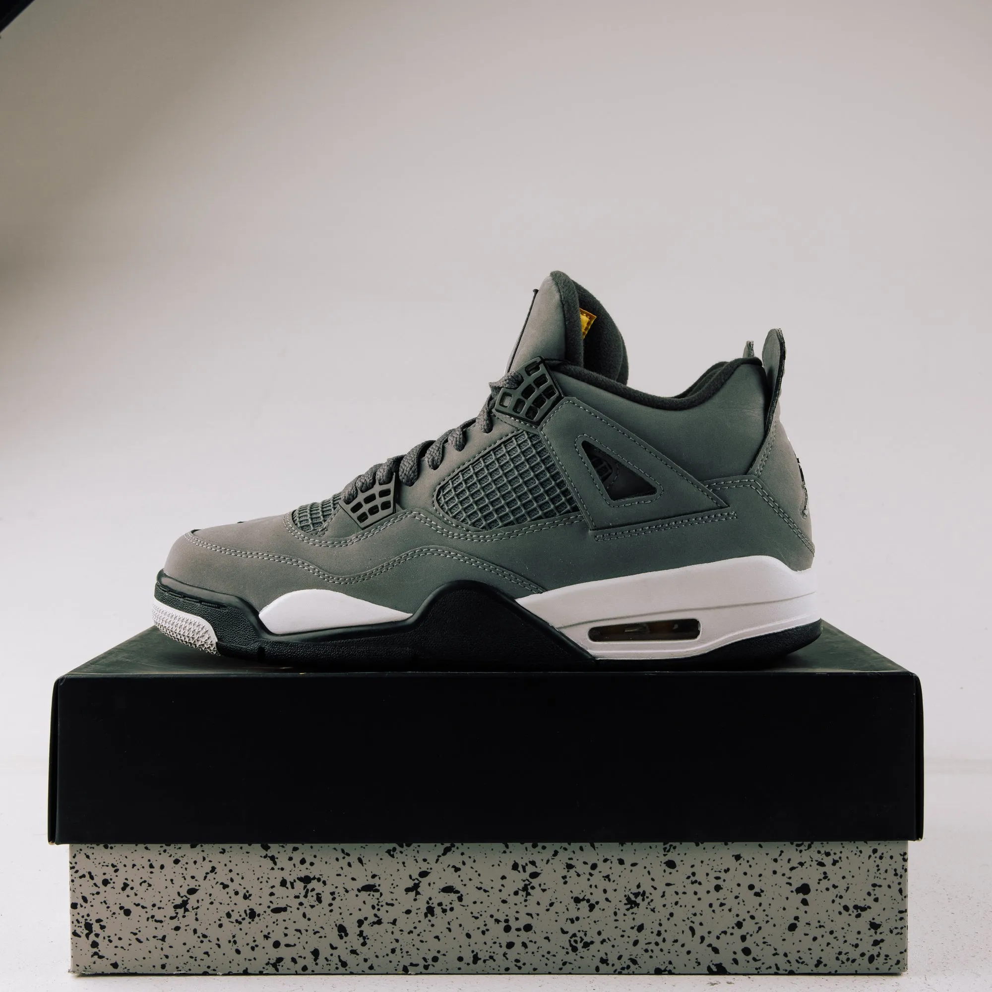 Jordan 4 Retro Cool Grey (2019) - Used - 2507