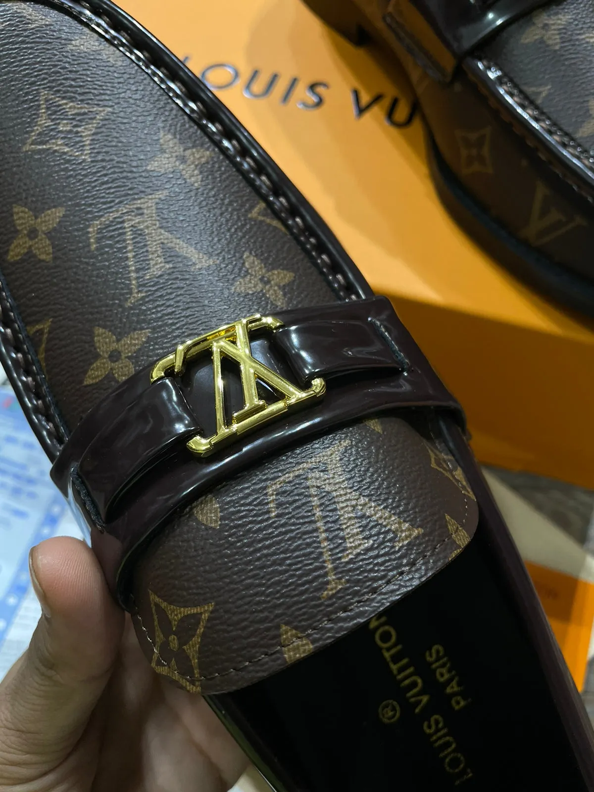 LOUIS VUITTON || MONOGRAM PRINT CALF LEATHER  LOAFER /BROWN