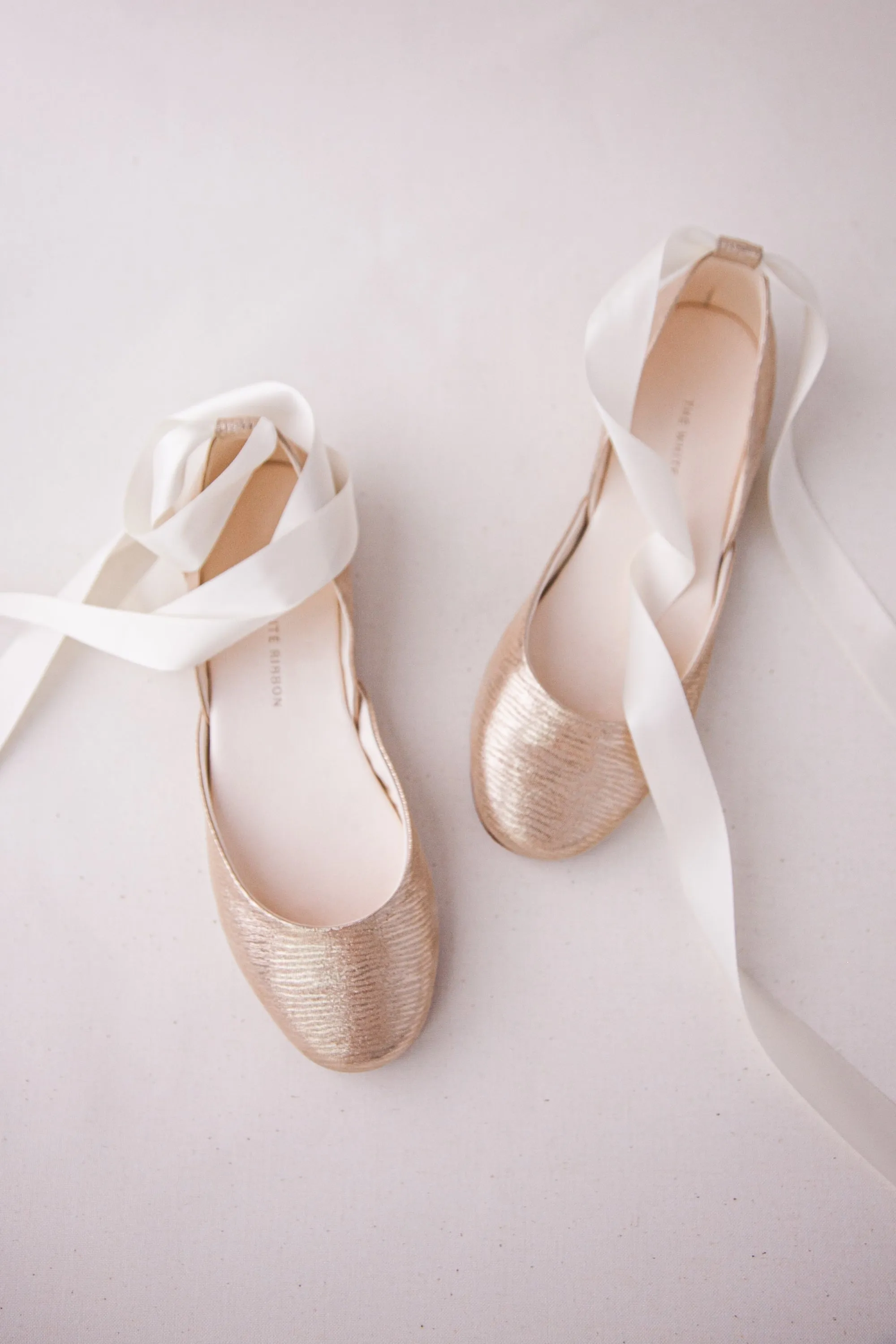 LUNA Ballet Flats – Gold Lace