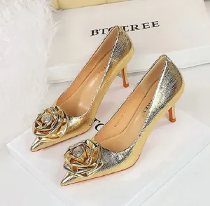 Patent Leather Flowers Women Pumps Sexy Pointed Toe Thin Low Heels Wedding Elegant Party Shoes