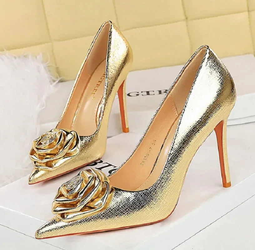 Patent Leather Flowers Women Pumps Sexy Pointed Toe Thin Low Heels Wedding Elegant Party Shoes