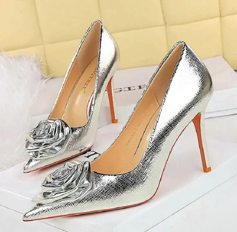 Patent Leather Flowers Women Pumps Sexy Pointed Toe Thin Low Heels Wedding Elegant Party Shoes