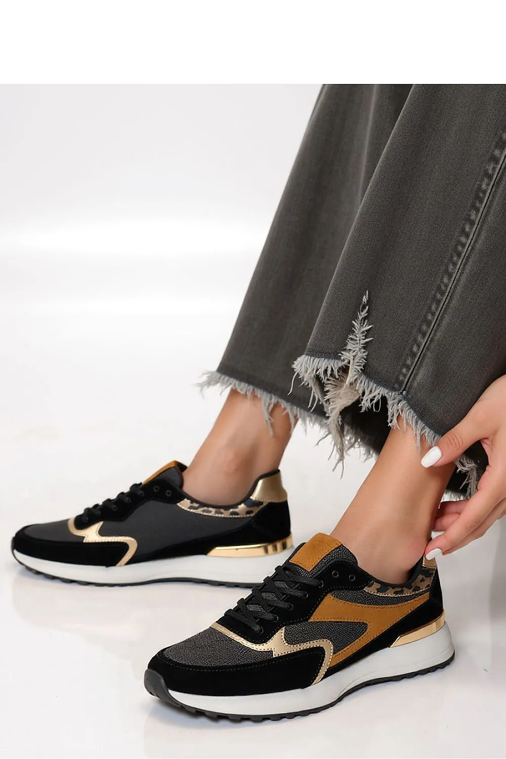 Sport Shoes Inello