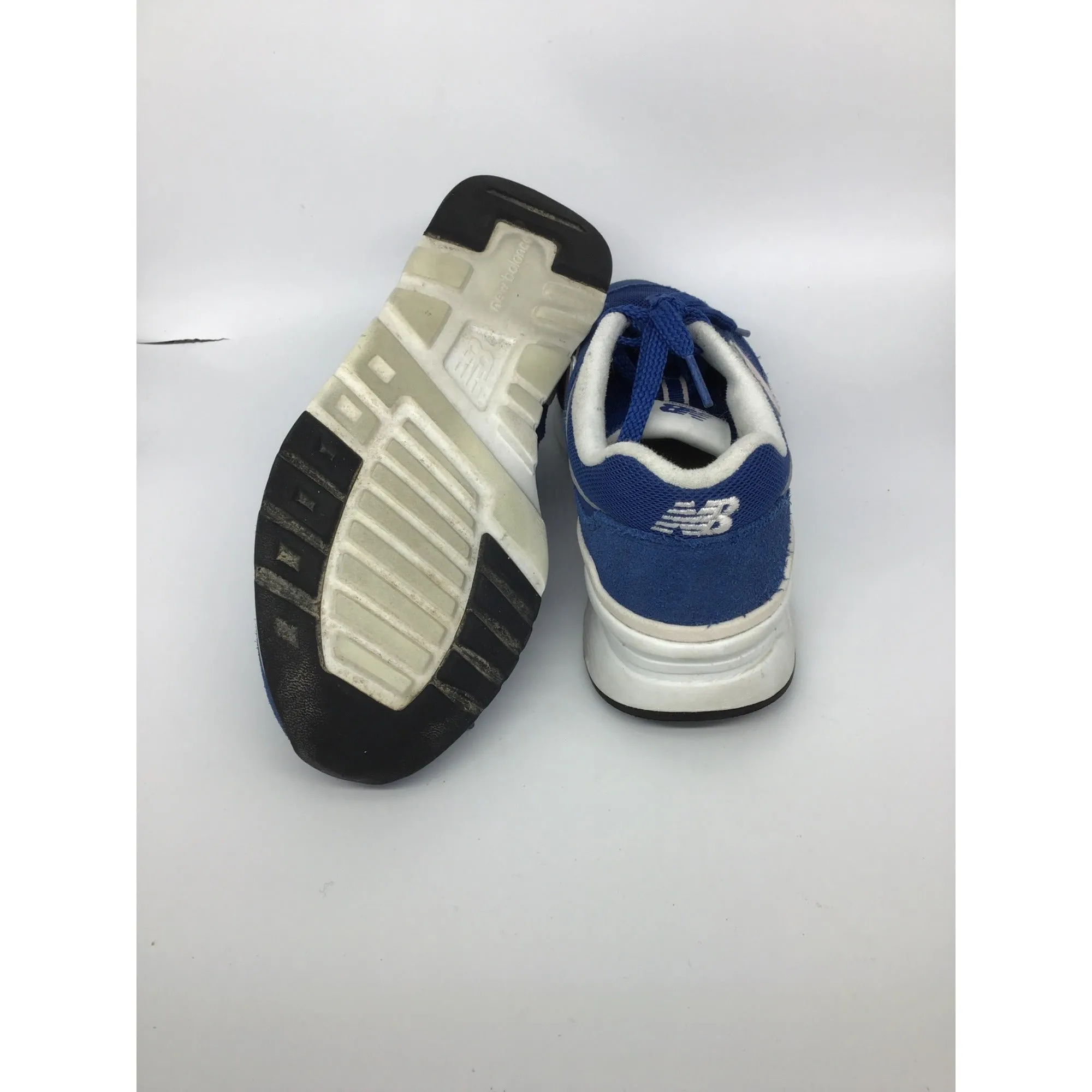 Tennis Shoes