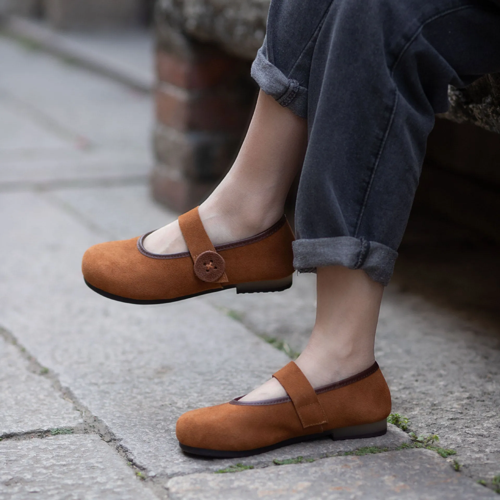 Women’s Genuine Leather Mary Jane Flats With One-Strap Buckle